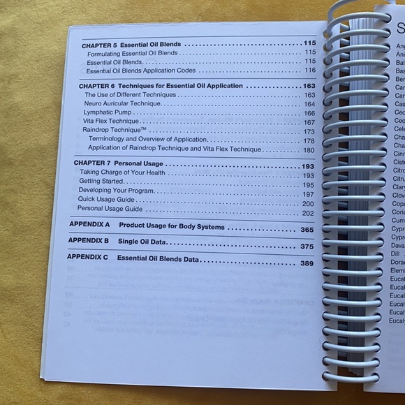 Essential Oils Pocket Reference by Life Science Publishing 5th Edition - Picture 5 of 10
